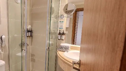 Room photo